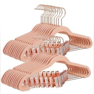 24 Pack Non Slip Space-Saving Hangers w/ Rose Hold Clips & Hooks, Light Pink